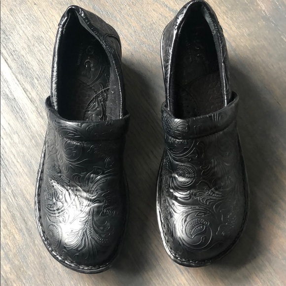 BOC CLOGS - Picture 2 of 10